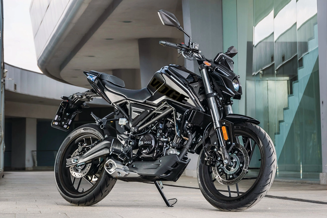 Moto Voge 125 vue de droite